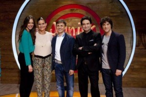 Jose-Mota-Carlos-Sainz-y-Fonsi_54424035013_54028874188_960_639