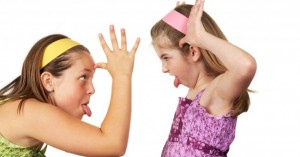 siblings_freinds_sisters_fight