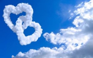 ws_Clouds_of_Heart_2560x1600