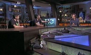 estopa-y-la-lavadora-extraterrestre-en-cuatro-milenio-con-iker-jimenez_gallery_a