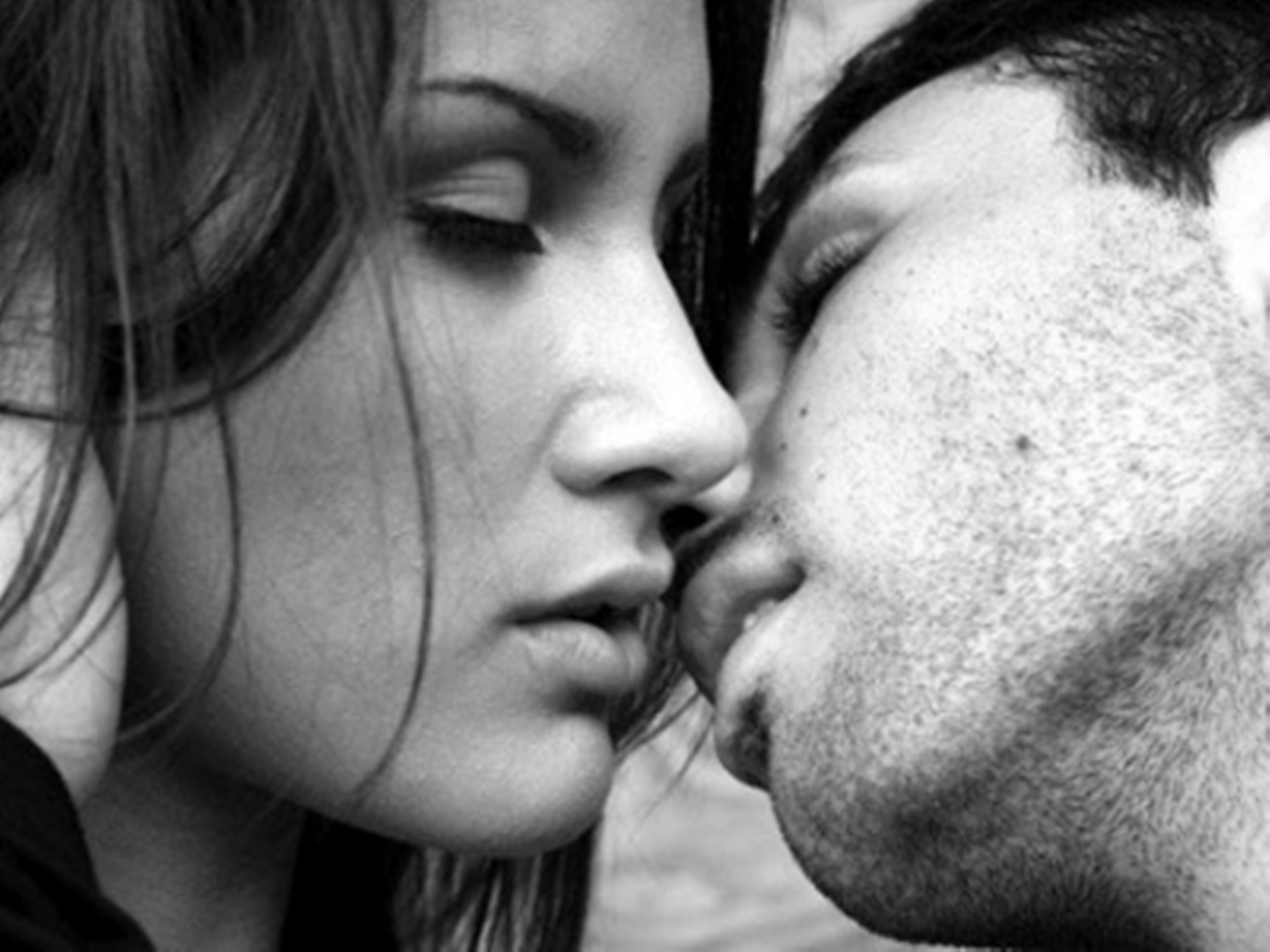 Бразильский поцелуй. Поцелуй. Поцелуй картинки. Поцелуй фото картинки. Красивый поцелуй.