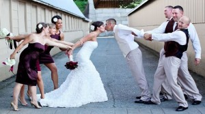 20-formas-graciosas-de-tomar-fotos-en-el-día-de-la-boda
