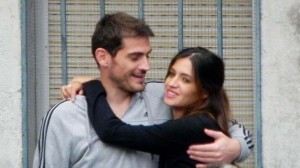 Sara-Carbonero-Iker-Casillas-Navalacruz_TINIMA20131031_1010_22