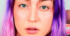 la-nueva-tendencia-pecas-de-colores