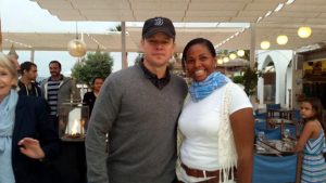 matt-damon-con-una-admiradora-chiringuito-siesta-javea-tarde-noche-este-viernes-1462634779802