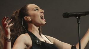 monica-naranjo-diva-ataduras-vanguardia-mexico_1_717371