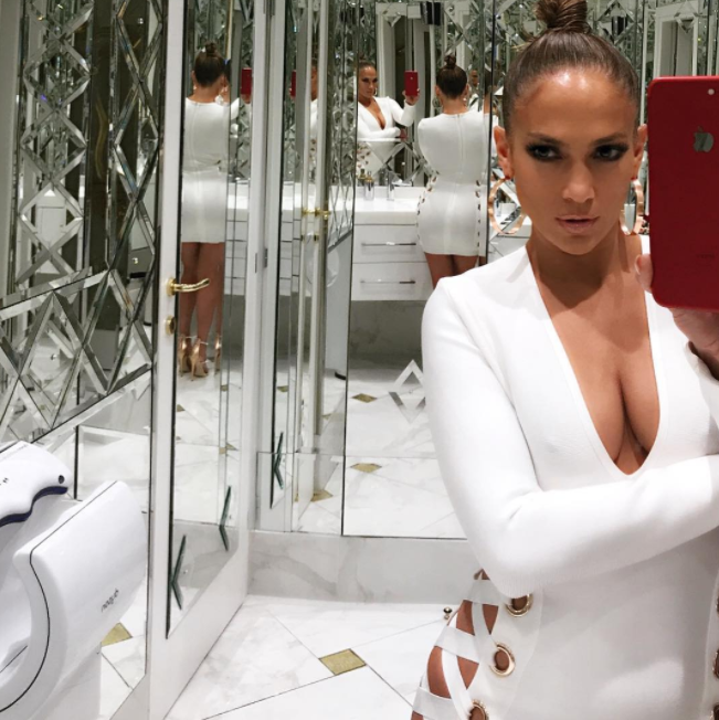 Jennifer Lopez espejo