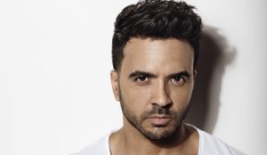 Luis-Fonsi-3457-final-PRESS-SIZE-Photo-credit-Omar-Cruz-e1496771415791-1200x864