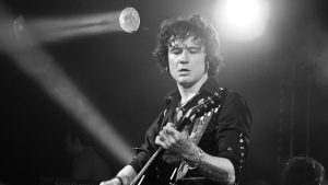 Enrique Bunbury, integrante de Héroes del silencio