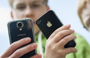 Samsung Galaxy vs Apple iPhone
