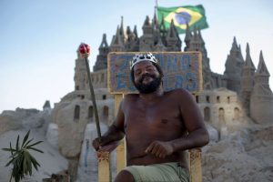 DOUNIAMAG-BRAZIL-ART-SAND CASTLE
