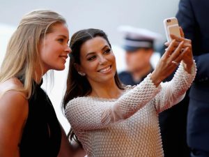 eva longoria selfie famosa