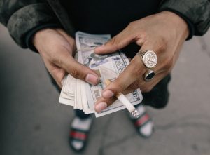 fumar cigarrillo droga