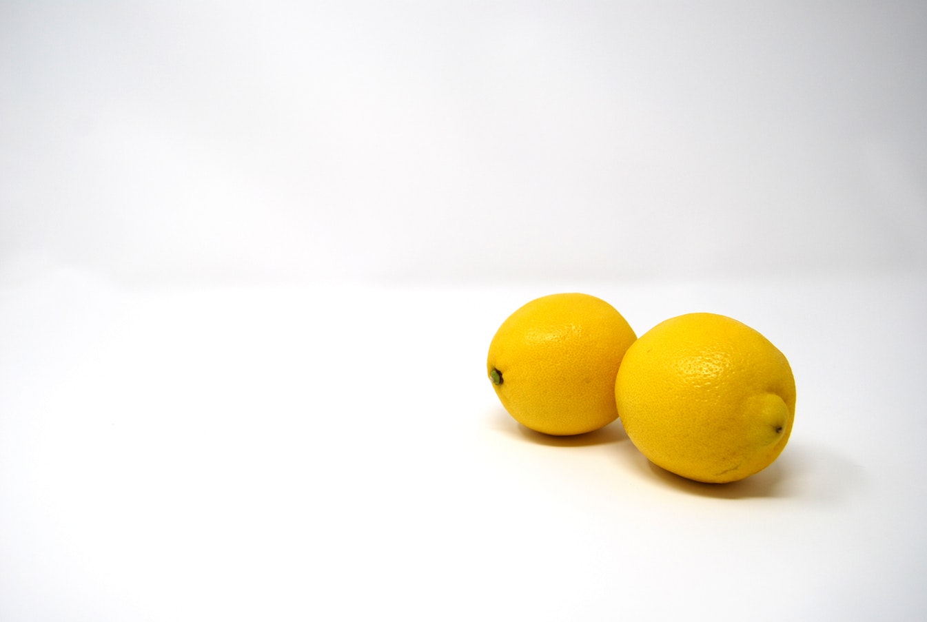 Recomendado Lo dudo Visualizar Un limón al lado de tu cama trae muchos beneficios ¡Ya puedes cerrar la  boca! - Cadena Dial