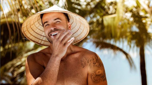 luis fonsi vietnam sombrero