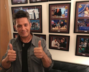 alejandro sanz thumbs