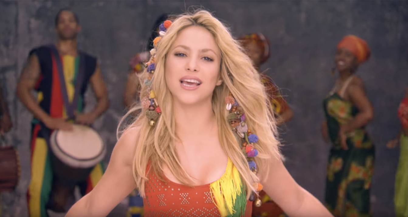 Waka waka africa. Shakira 2010 Waka Waka. Shakira 2020 клип.