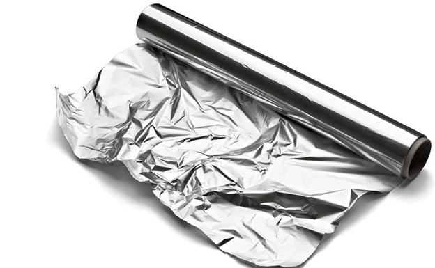 ¿Sabías que el papel de aluminio sirve para muchas cosas?