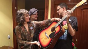 Guitarra firmada por Amaral