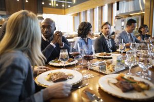 cena compañeros trabajo