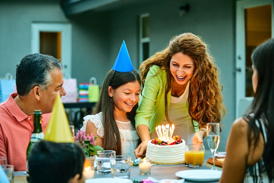 Por qué soplamos las velas en el pastel de cumpleaños? Aquí te lo