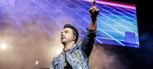 luis fonsi cantante concierto música