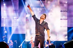 Manuel Carrasco en su gira Latinoamericana