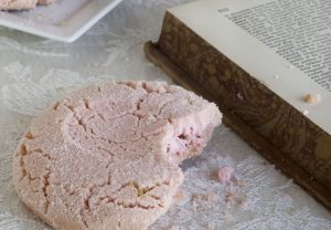 galleta en un libro