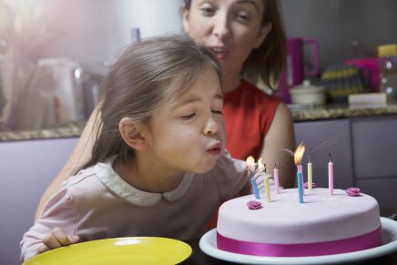 El esfuerzo de una madre para que, en plena cuarentena, su hija tenga un cumpleaños especial