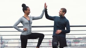 El nuevo tipo de carreras en esta cuarentena... ¡Desde los balcones!
