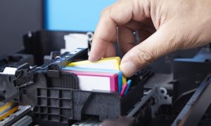 Un sencillo truco para reparar los cartuchos de tinta que se queden secos