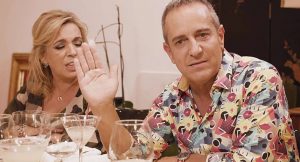 Rifirrafe entre Víctor Sandoval y Carmen Borrego por la comida enlatada