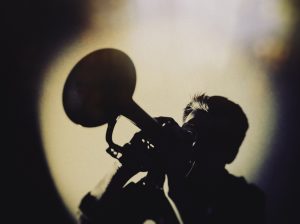 El concierto improvisado de Atrévete con la ayuda de los oyentes