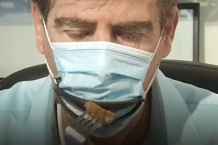 mascarilla mecánica restaurantes comida coronavirus