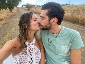 Álvaro Soler y Sofía Ellar