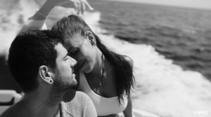 Melendi y su chica, Julia Nakamatsu