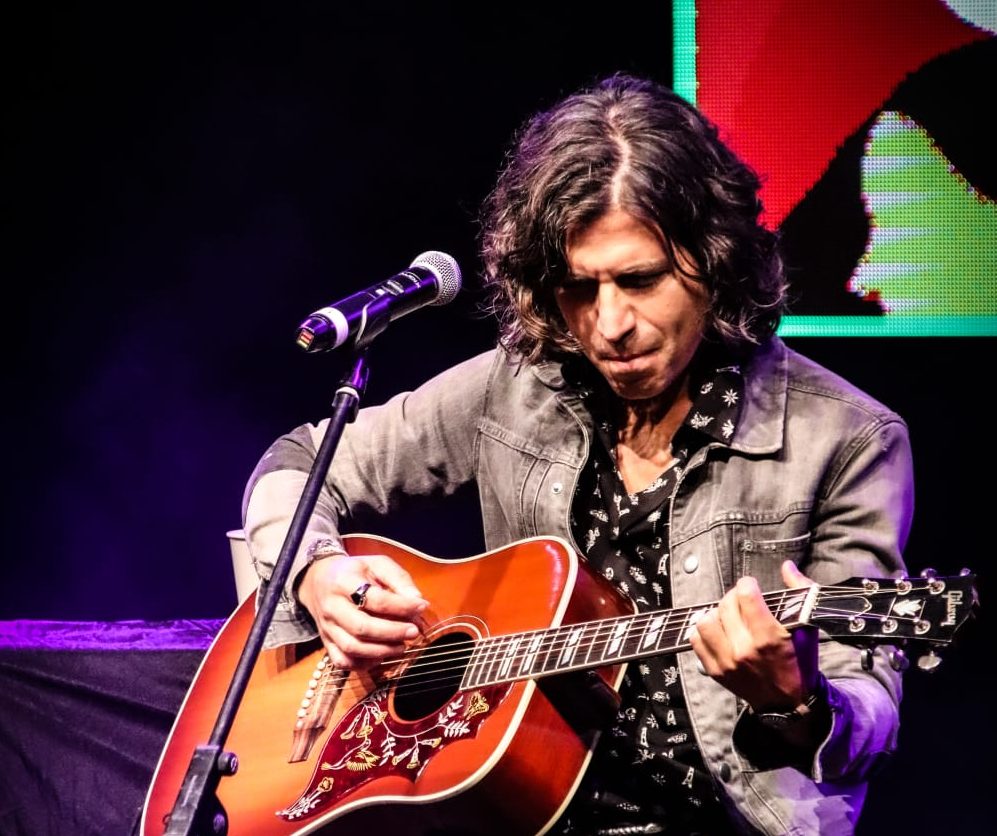 Rulo y La Contrabanda en Dial Únicos