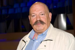 presentador de television jose maria iñigo