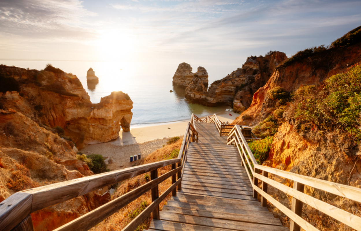 10 lugares increíbles para viajar este verano sin salir de España  ¡descúbrelos! - Cadena Dial