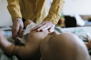 bebé cambio de pañal