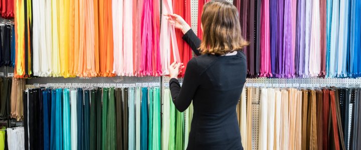 El color de tu ropa influye en la imagen que proyectas: descubre cuánto