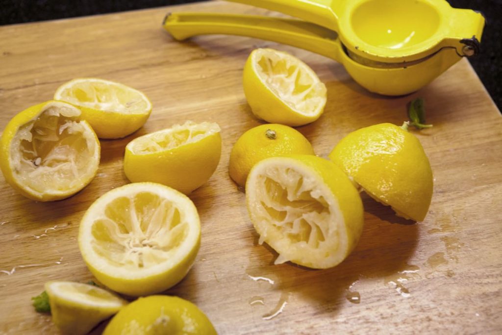 beneficios limón pelo