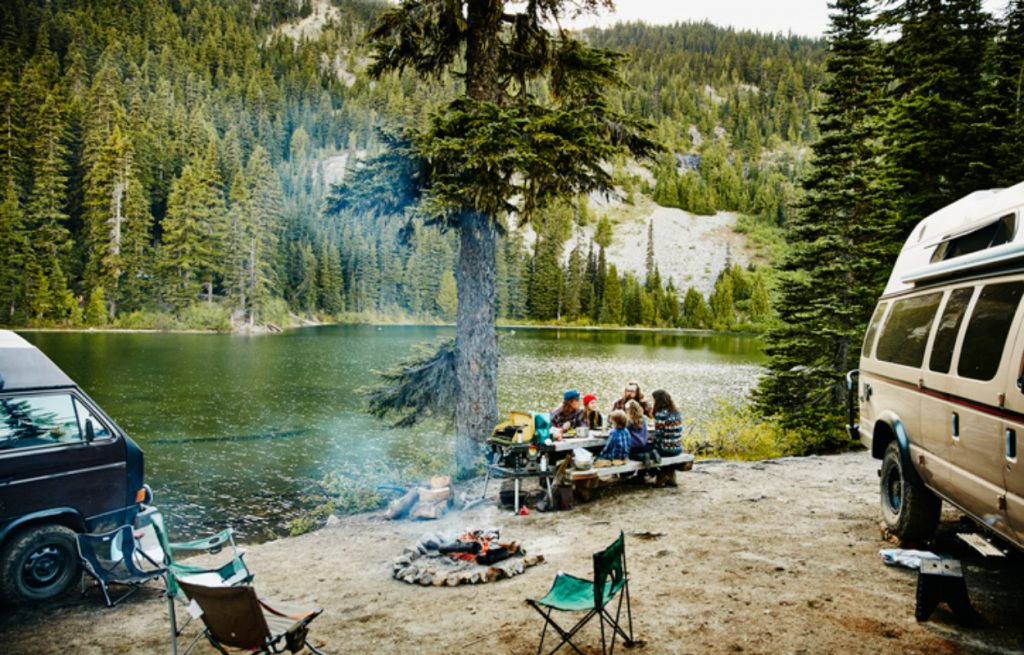 5 campings muy populares en España para estas vacaciones ¡Te encantarán