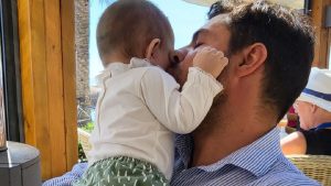 Miguel Torres y su hijo