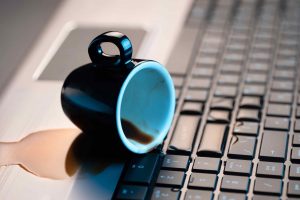 líquido en el teclado