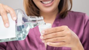 COVID-19 colutorio, enjuague bucal