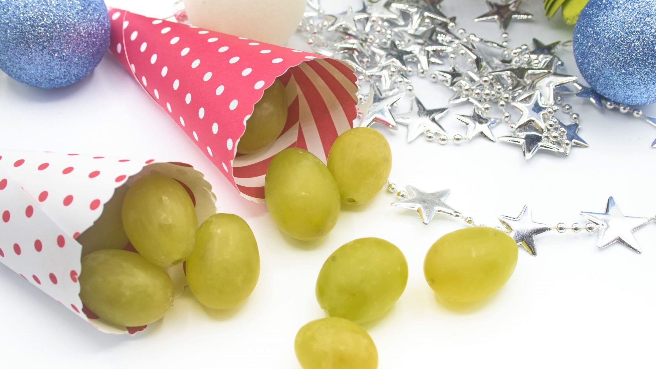 compilar Brillar protesta Por qué se comen doce uvas en Nochevieja? - Cadena Dial