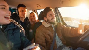 conducir coche abrigo