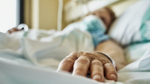 médico y enfermo en urgencias