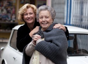 Ana Duato y María Galiana en el set de rodaje.